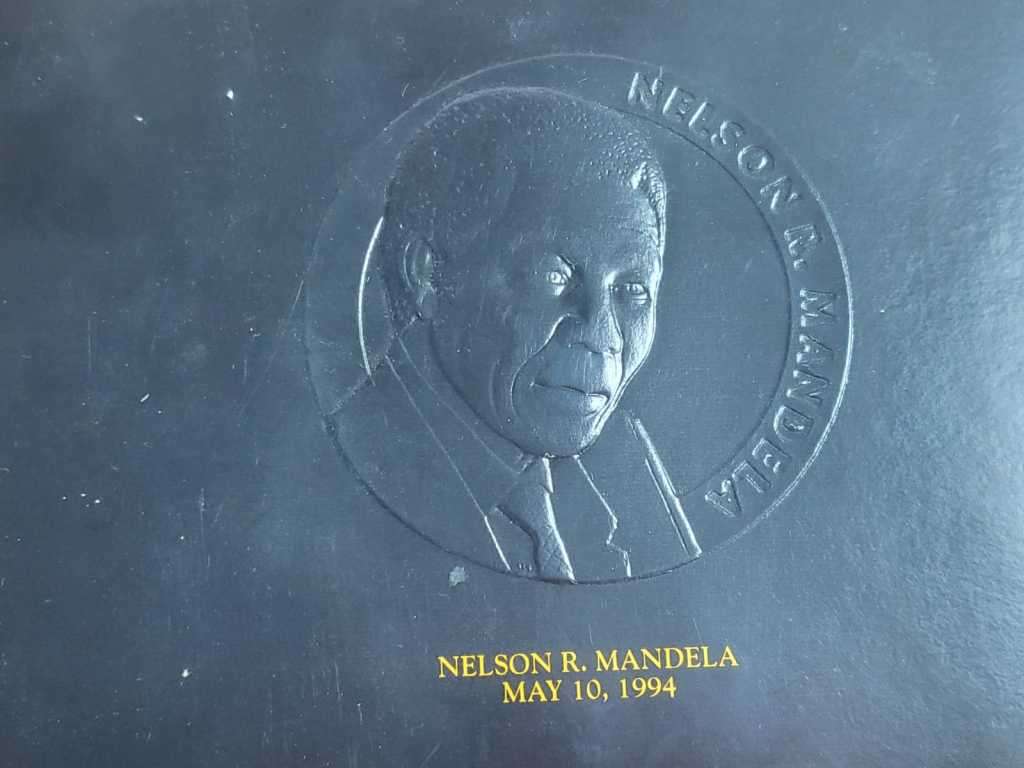 1994 Nelson Mandela FNB Bronze Medallion