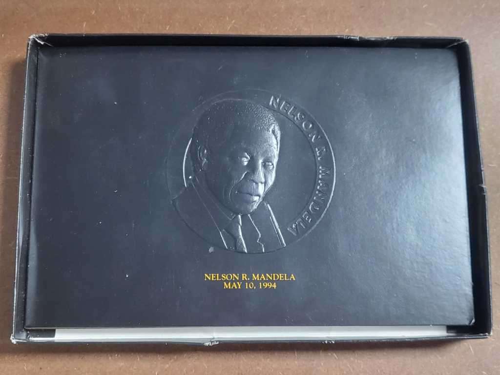 1994 Nelson Mandela FNB Bronze Medallion