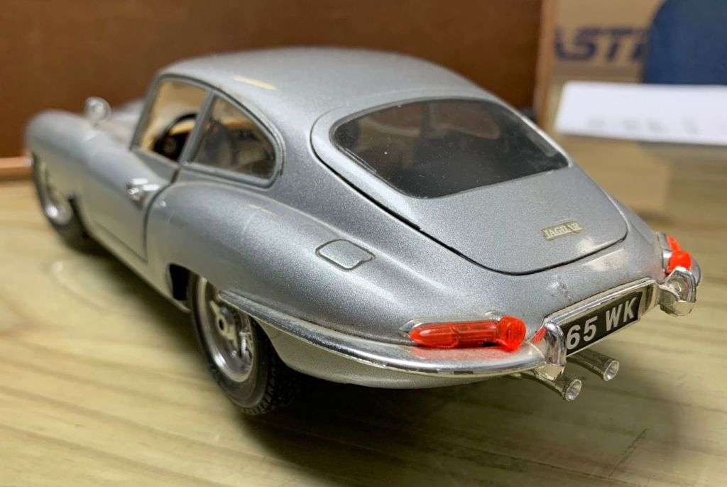 Jaguar `E` Coupe (1961) - Silver