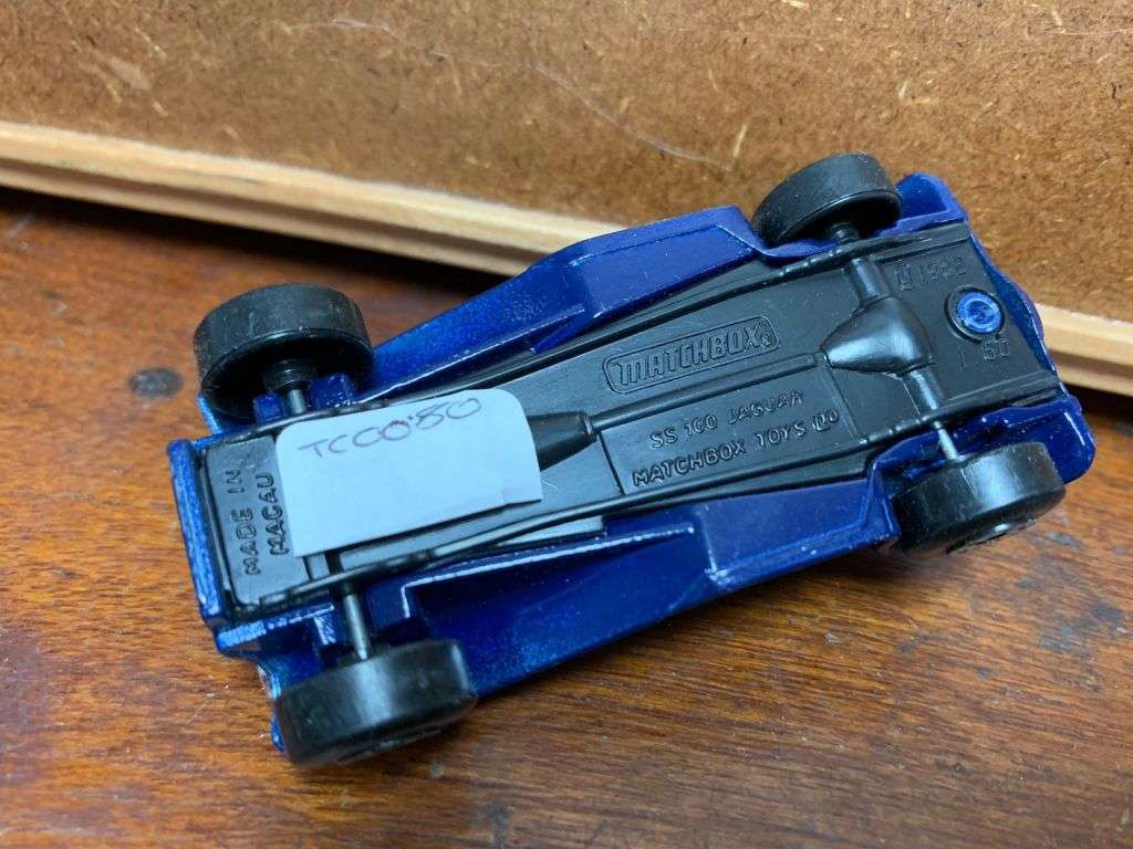 **R1 Auction**  1982 * Matchbox Jaguar SS 100 - Blue W/ G Hood 1/50 Scale