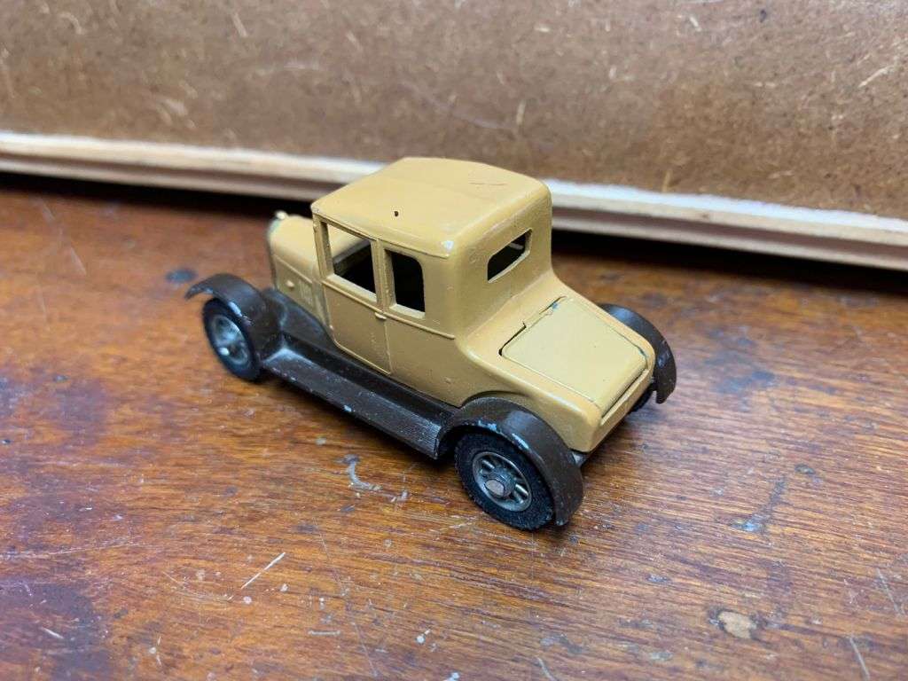 Matchbox, Models of Yesteryear, No. 8, Bullnose, Morris Cowley of 1926 by Lesney