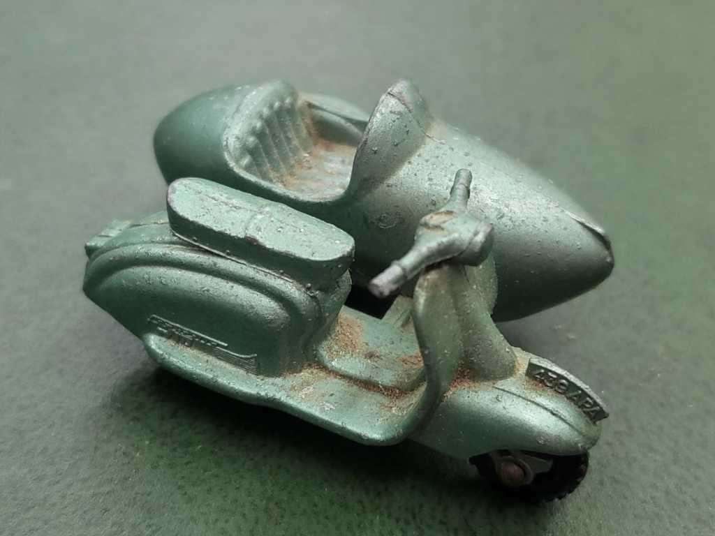 *R1 Auction* Lesney no 36 Lambretta