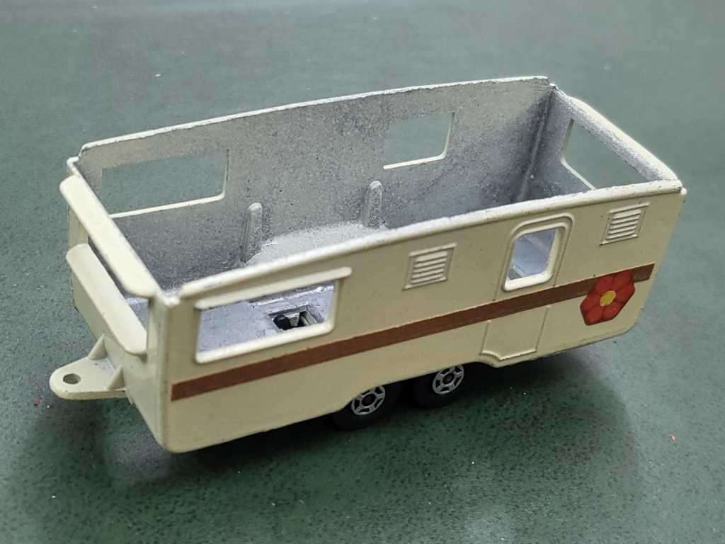 *R1 Auction* Lesney Matchbox no 45 Ford Corsair & no57 Trailer Caravan