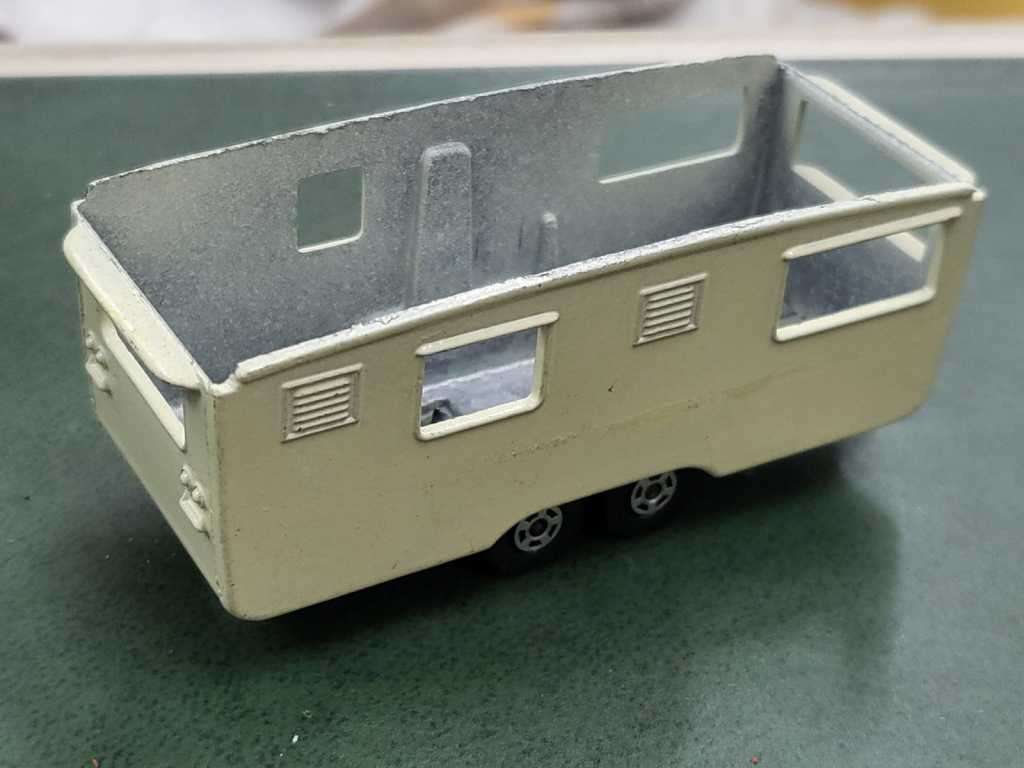 *R1 Auction* Lesney Matchbox no 45 Ford Corsair & no57 Trailer Caravan