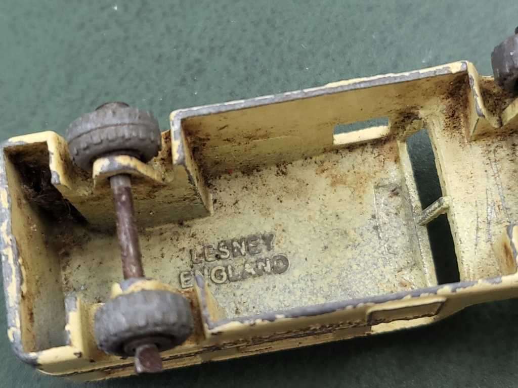 *R1 Auction* Lesney Toy Ambulance 1956?