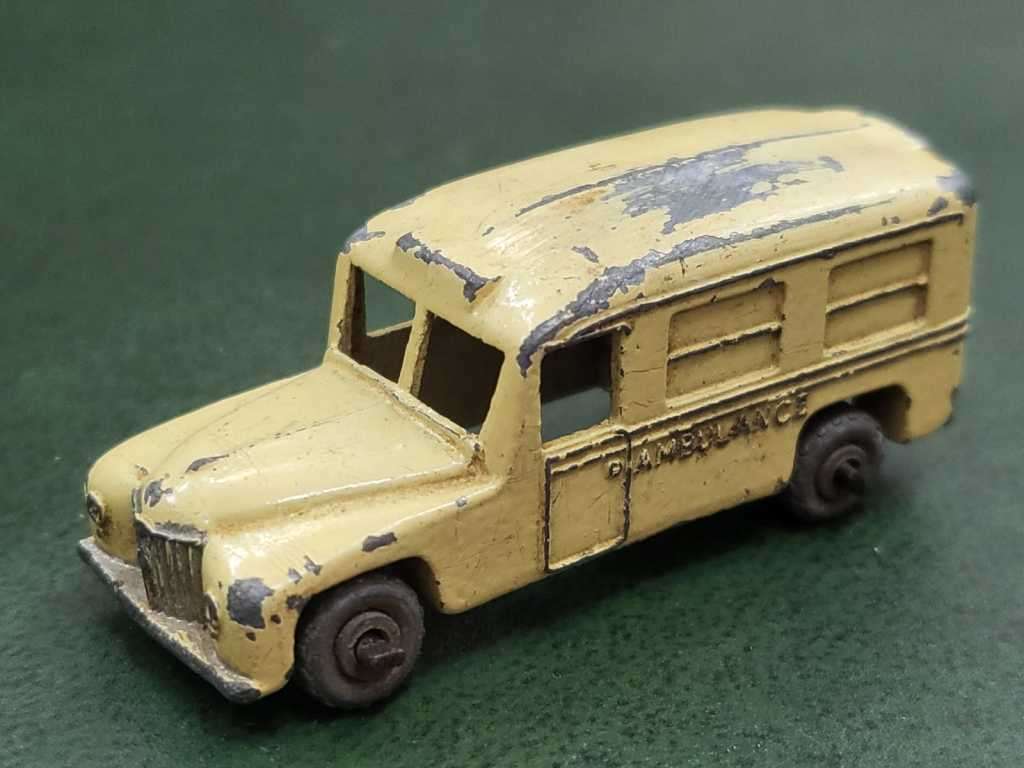 *R1 Auction* Lesney Toy Ambulance 1956?