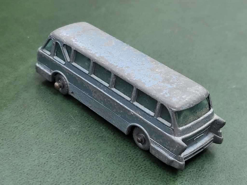 *R1 Auction* Lesney no 40 Leyland Royal Tiger Coach