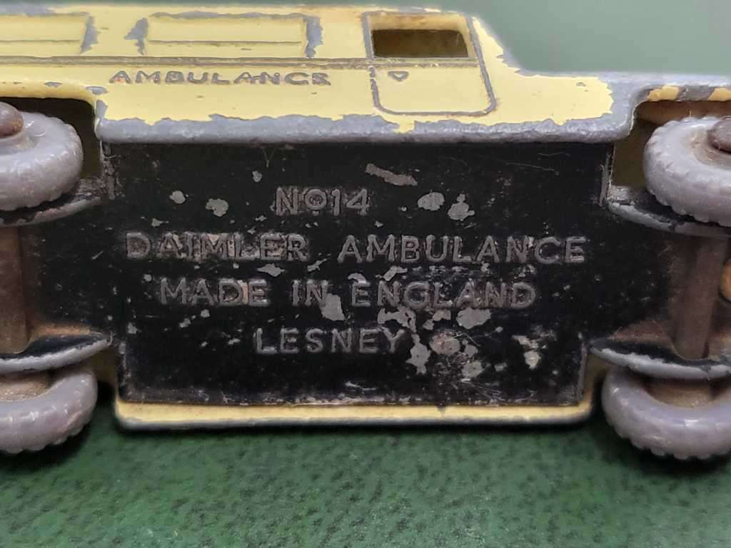 *R1 Auction* Lesney no 14 Daimler Ambulance 1958