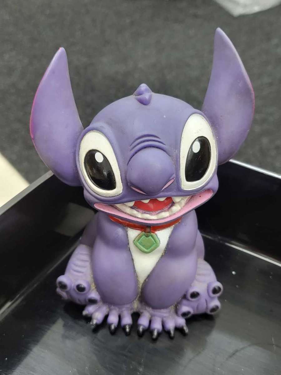 **R1 Auction** Lilo & Stich Coin Bank Toy-Age Faded Colour