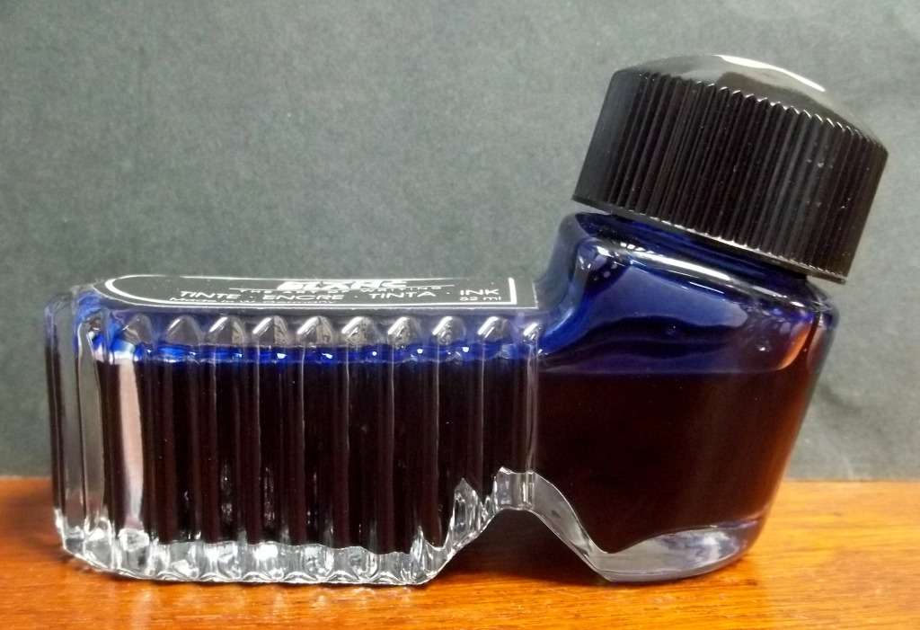 **R1 Auction** Vintage Mont Blanc Ink well - Blue, 85% full, 52ml