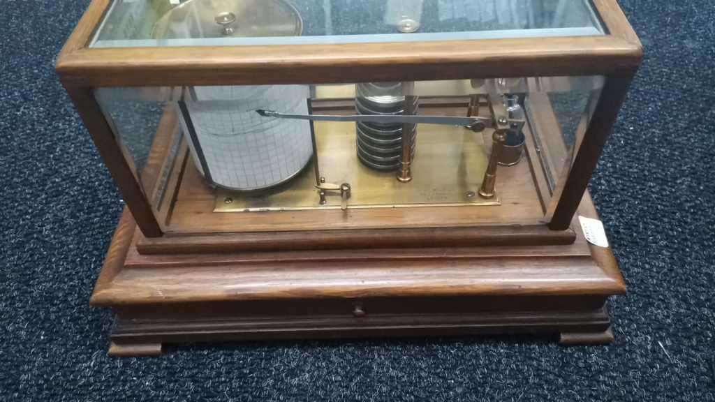 R & J Beck L Barograph & Thermograph