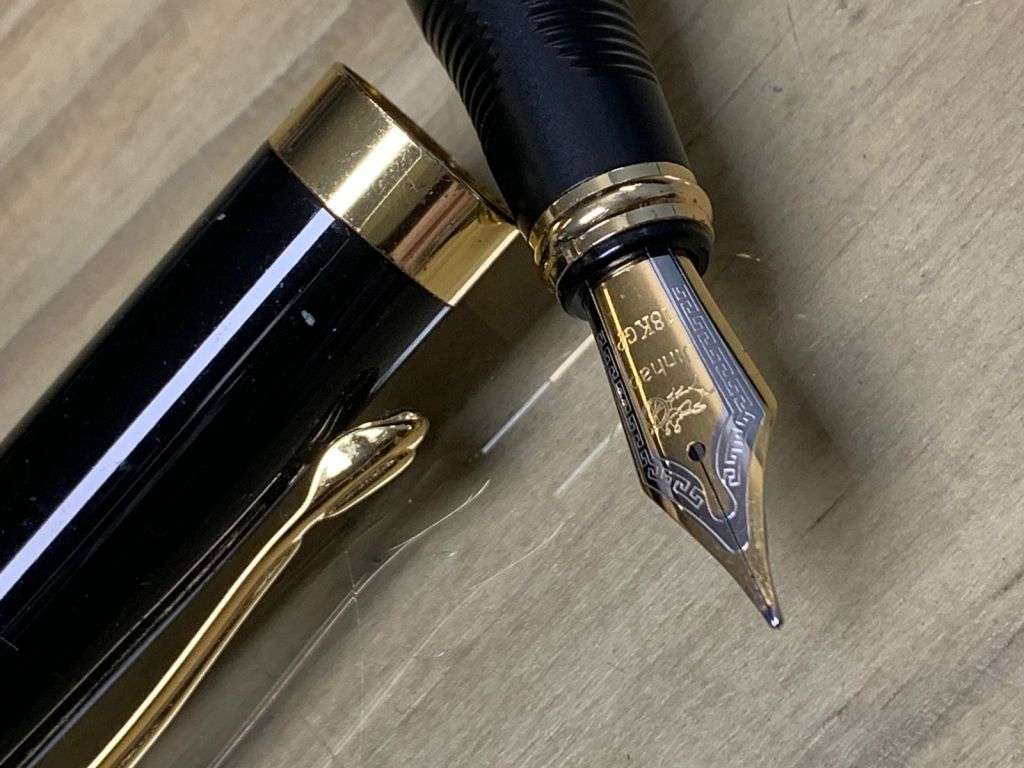 *R1 Auction* HAYMAN Jinhao 18ct Gold Plate fountain pen-Like new