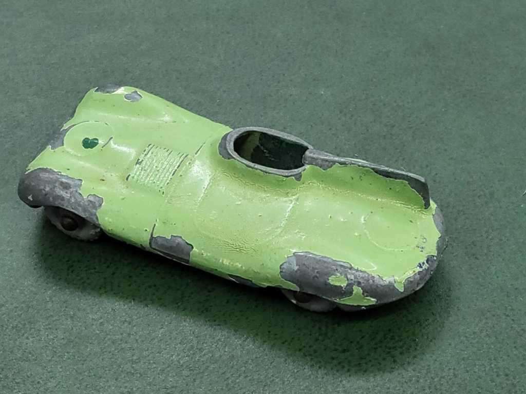 *R1 Auction* D Type Jaguar by Lesney, England - 63mm x 28mm x 15mm - USED condition