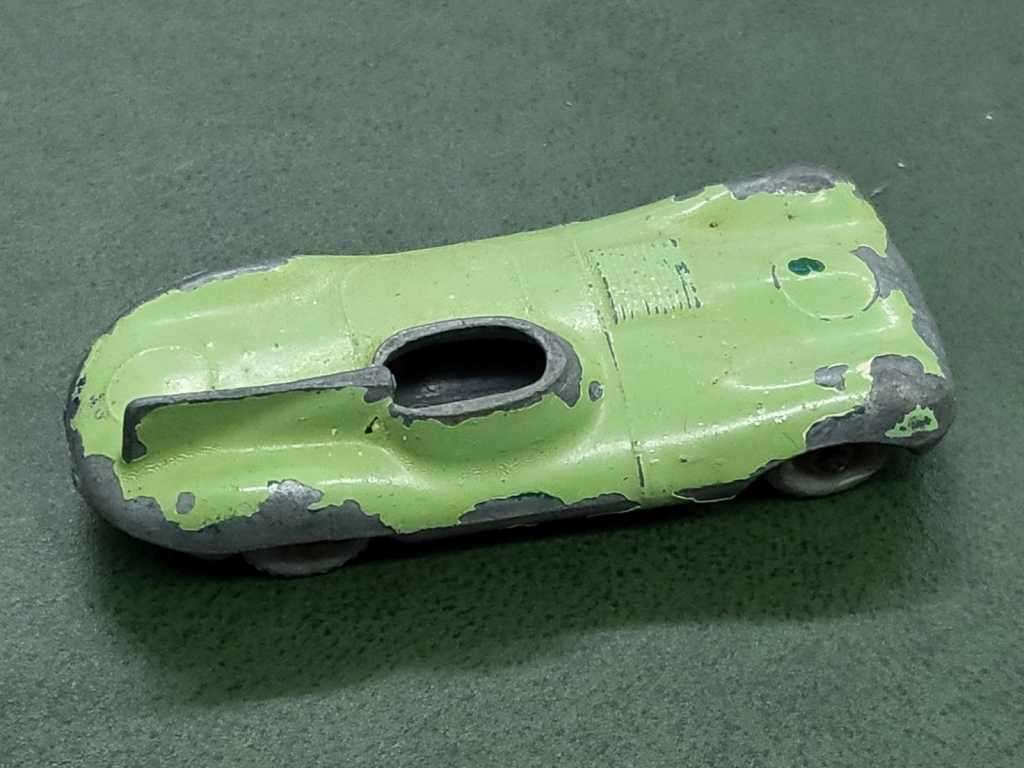 *R1 Auction* D Type Jaguar by Lesney, England - 63mm x 28mm x 15mm - USED condition
