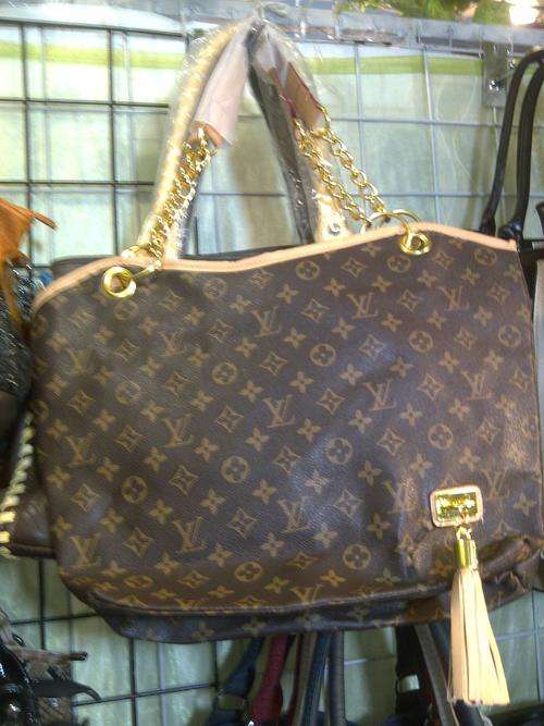 Louis Vuitton look alike hand bag