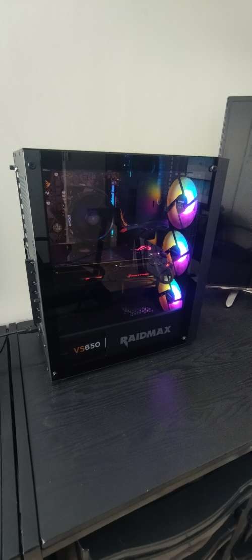 Awesome Gaming PC (Ryzen3400G, 16 GB DDR4, AMD Vega64 8GB) For Sale