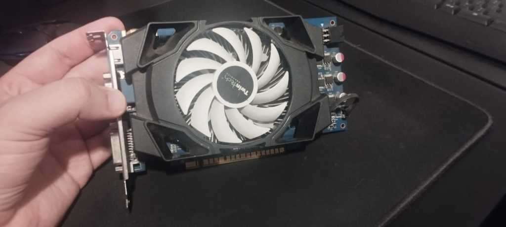 GTS 450 2GB GDDR5 Budget Graphics Card For Sale