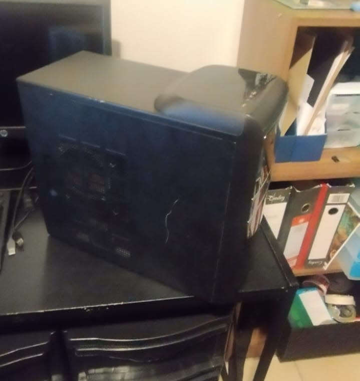 Partially Faulty Office PC (Core i5 2400, 4gb ddr3 1333, Gigabyte 300W Gaming PSU, Office Case)