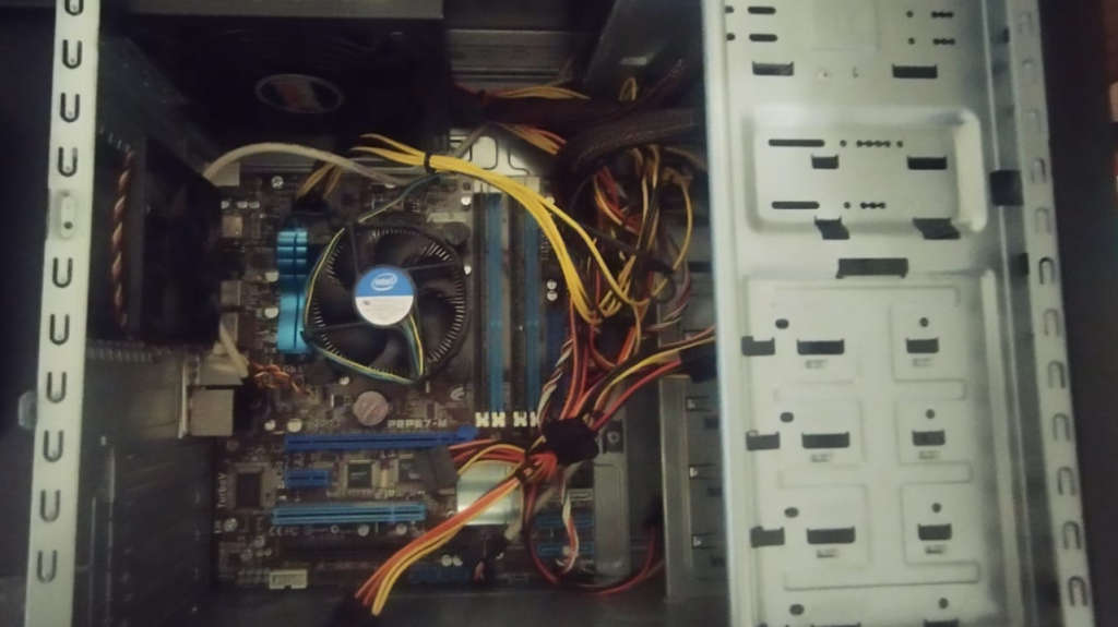 Partially Faulty Office PC (Core i5 2400, 4gb ddr3 1333, Gigabyte 300W Gaming PSU, Office Case)