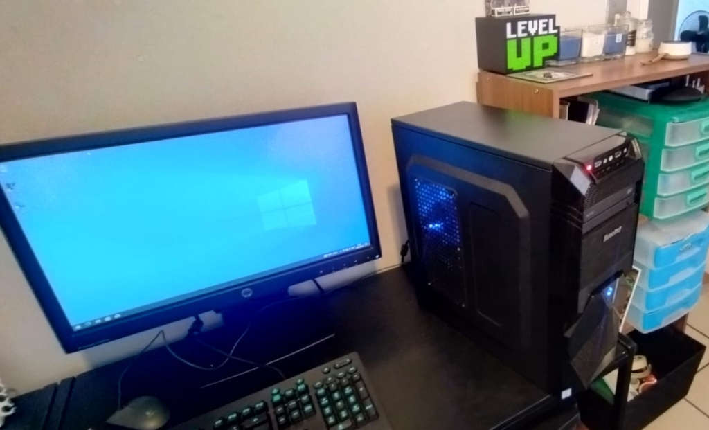 Gaming/Office PC (i3 540, 4GB DDR3, 9800 1GB, 500 GB HDD, 450 Watt Raidmax PSU)