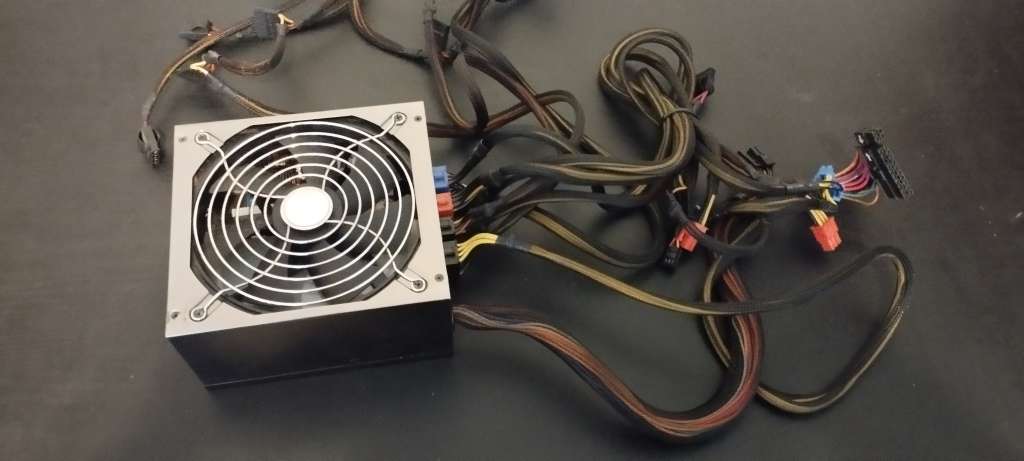 Power Supplies (Untested And Possibly Faulty)