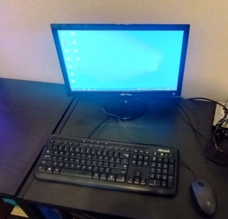 Great Deal! Asus 19 Inch LED Monitor (VS197DE) 75Hz (1366x768) For Sale