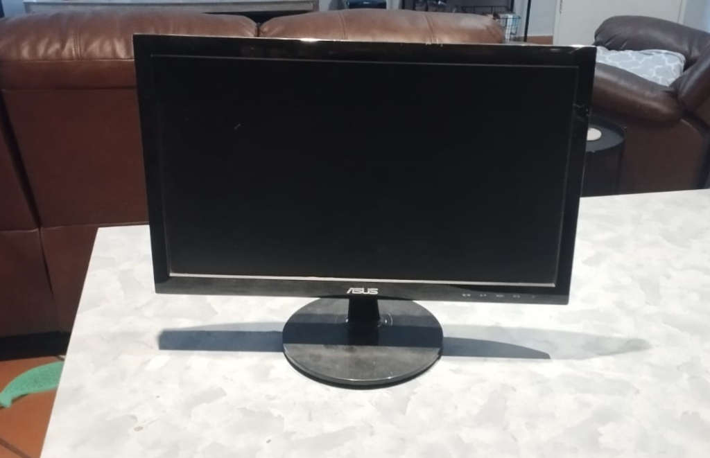 Great Deal! Asus 19 Inch LED Monitor (VS197DE) 75Hz (1366x768) For Sale