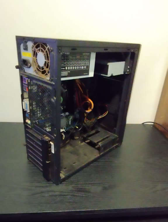 Good Untested Or Faulty PC (Core i5-4460, 400W PSU, Black Case)