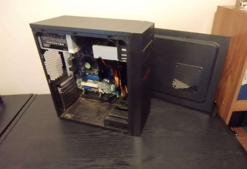 Good Untested Or Faulty PC (Core i5-4460, 400W PSU, Black Case)