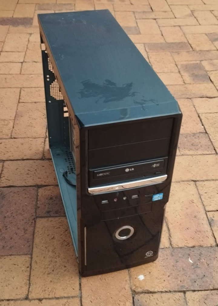 2X Black Mid Tower ATX Computer Cases For Sale
