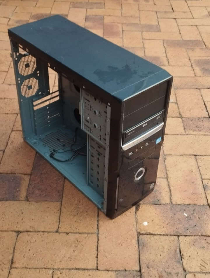2X Black Mid Tower ATX Computer Cases For Sale