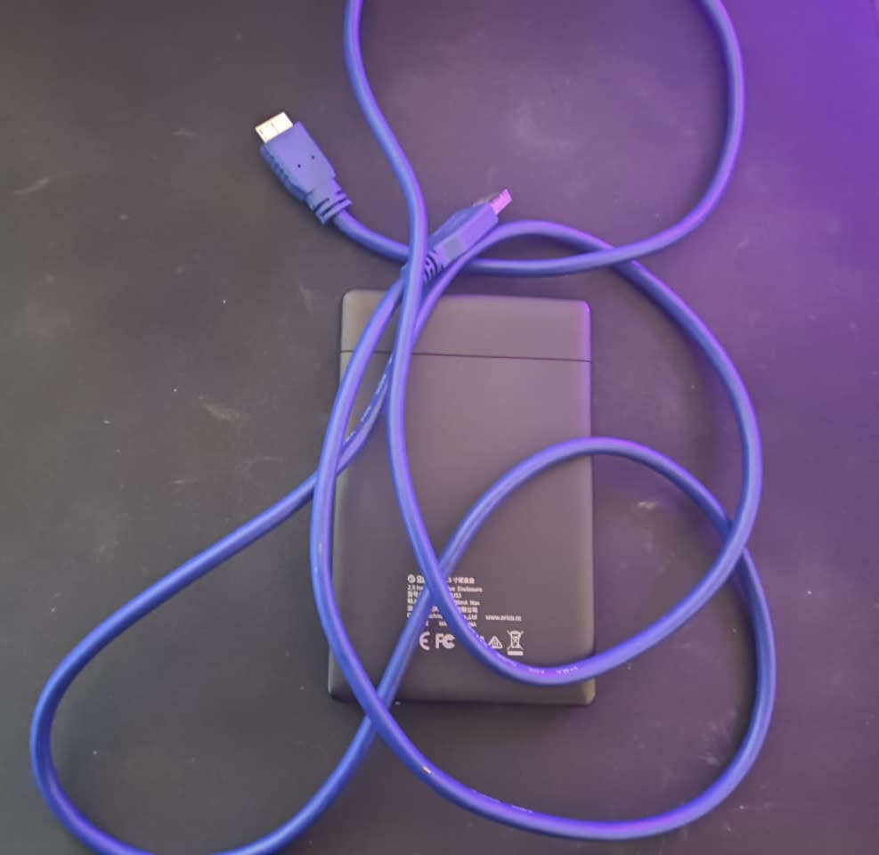 External Toshiba 2.5` (300GB) HDD + Orico Enclosure For Sale