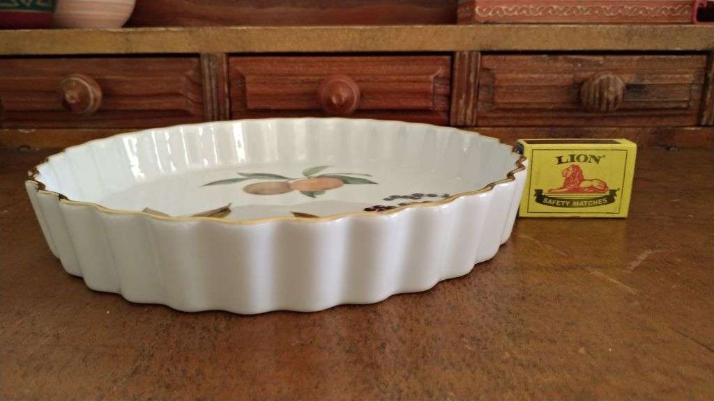 Royal Worcester Evesham Dish