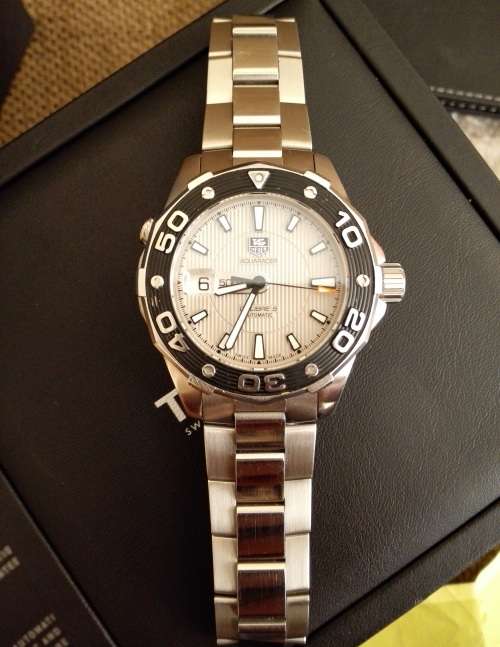 Original TAG Heuer AquaRacer 500m Calibre 5 Automatic - Pristine condition - with box and paperwork