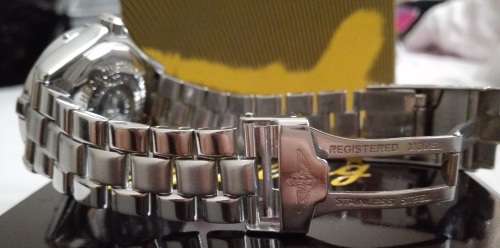 Original Breitling SuperOcean Automatic - Pristine condition - Complete box and paperwork