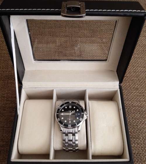 Original RED Omega Seamaster Pro Diver 300m - Pristine condition