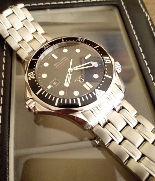 Original RED Omega Seamaster Pro Diver 300m - Pristine condition