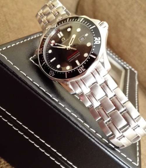 Original RED Omega Seamaster Pro Diver 300m - Pristine condition