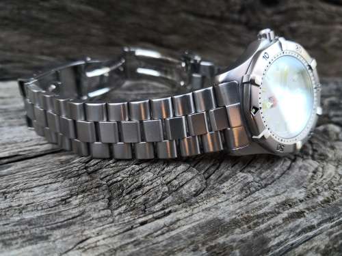 TAG Heuer 2000 Series Professional Quartz Mid Sized 36mm