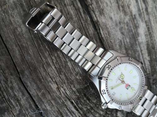 TAG Heuer 2000 Series Professional Quartz Mid Sized 36mm