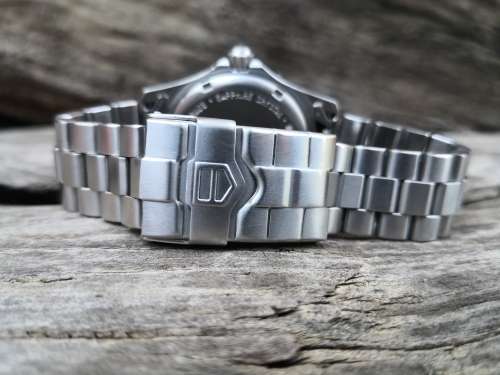 TAG Heuer 2000 Series Professional Quartz Mid Sized 36mm