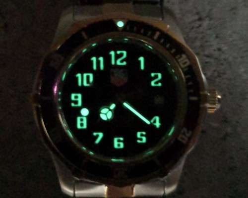 TAG Heuer Ladies 2000 Series Professional Quartz 30mm Complete box and paperwork