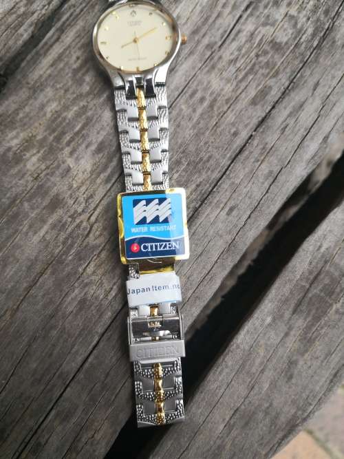 Valentine specials: BRAND NEW CITIZEN Ladies Quartz 36mm with gift box - Bid per an item