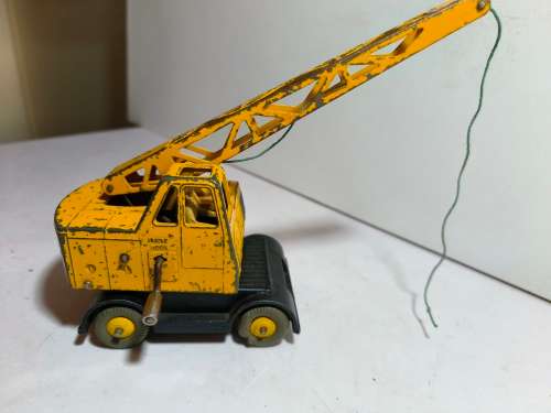 Vintage Dinky SuperToys #971 Coles Mobile Crane