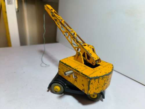 Vintage Dinky SuperToys #971 Coles Mobile Crane