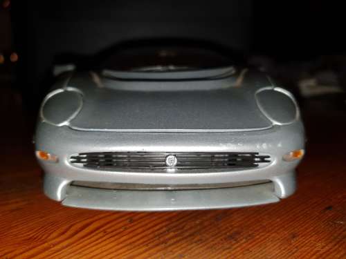 Jaguar XJ220 Maisto 1/18 DieCast