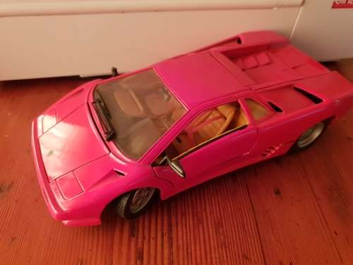 Lamborghini Diablo 1/18 scale