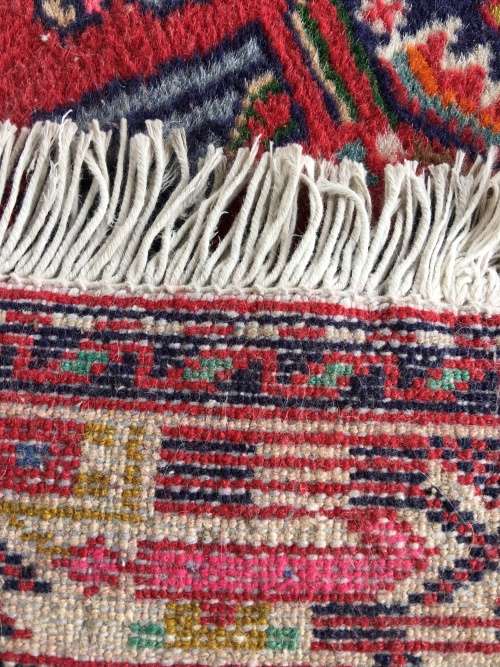 GORGEOUS HAND KNOTTED PERSIAN CARPET IN EXCELLENT CONDITION