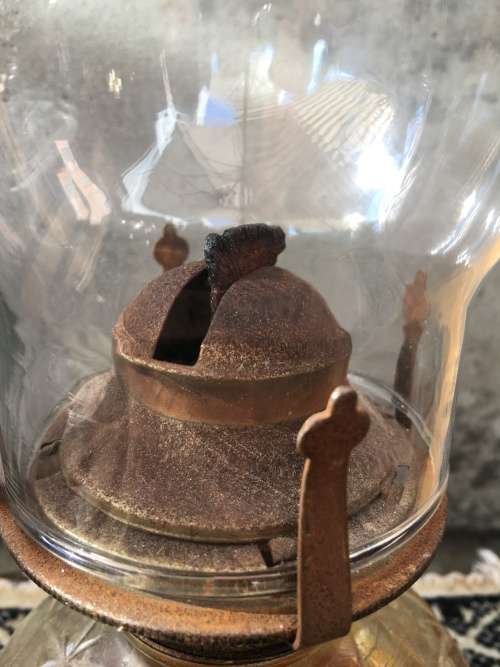 WOW !!! A STUNNING VINTAGE GLASS KEROSENE LAMP WITH WALL MOUNT  # 1