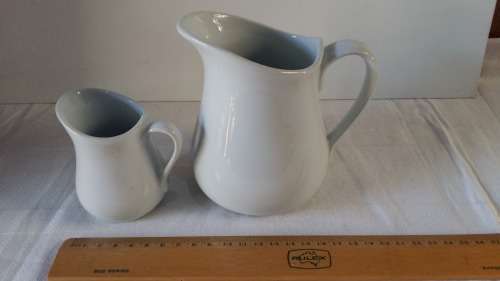2 x Artic White Milk/creamer jugs